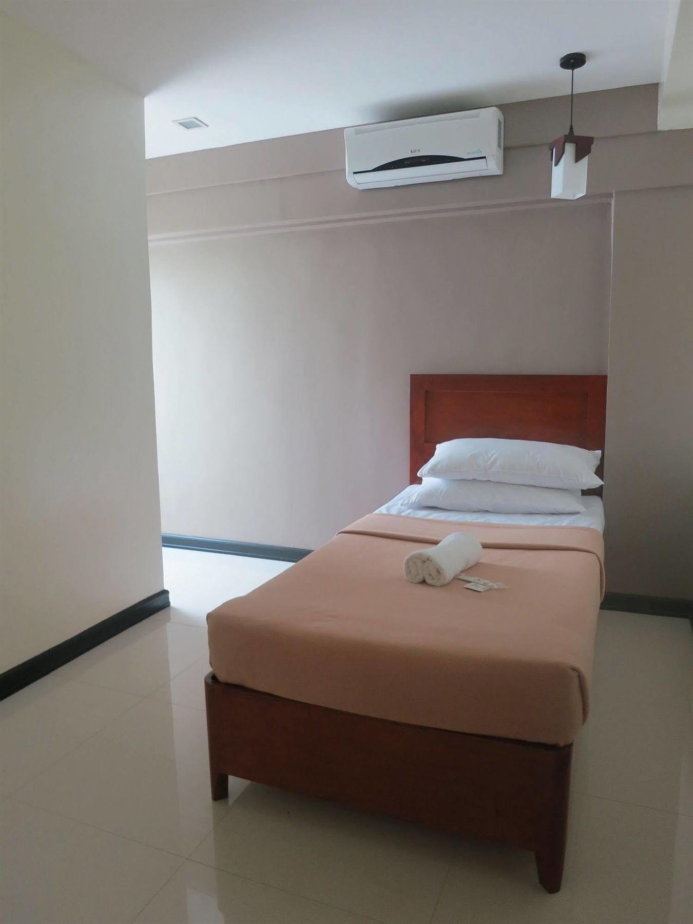 Reddoorz Near Sm Puerto Princesa Екстериор снимка